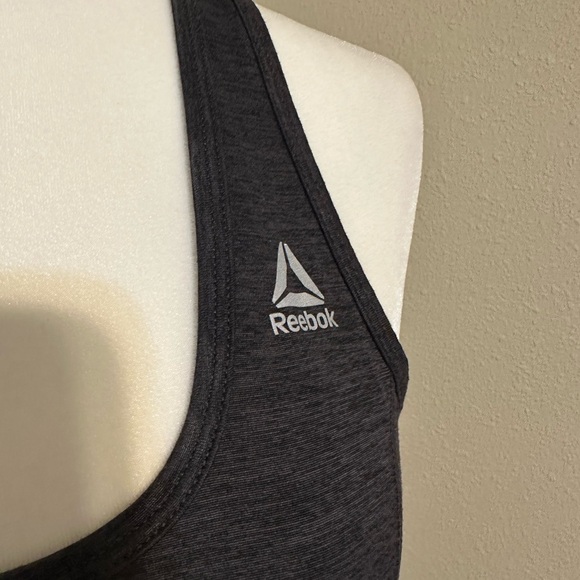 Reebok Grey Training Tank Top Size: Small - Picture 4 of 7
